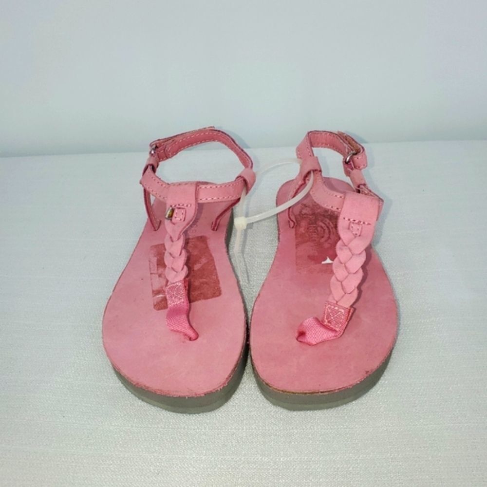 Rainbow Pink T-Street Girls Thong Hook and Latch Sandal Size 9/10